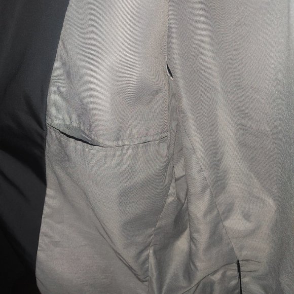 London Fog Light Dress or Casual Jacket - Like New - Very Comfortable - Picture 5 of 5